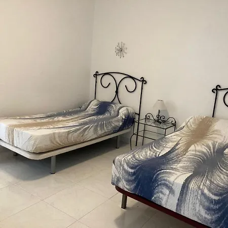 Vendégház Tango House *