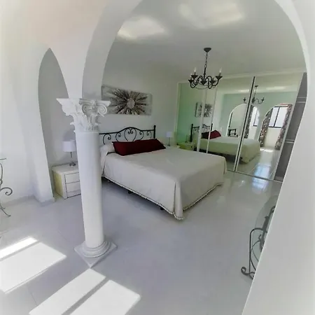 Pensjonat Tango House Arona (Tenerife)