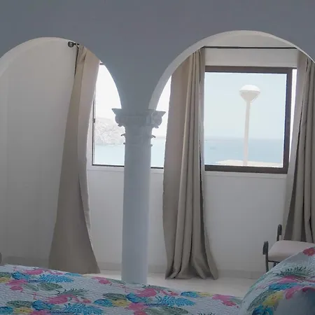 בית הארחה Tango House *