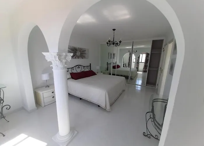 Tango House