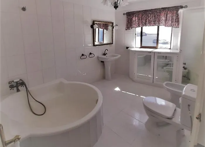 Tango House * 아로나